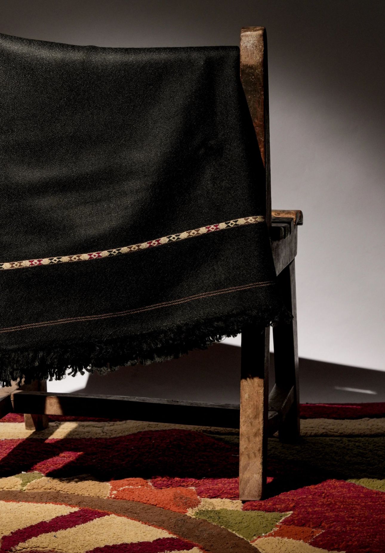 Pure Wool Shawl (Black Elegance